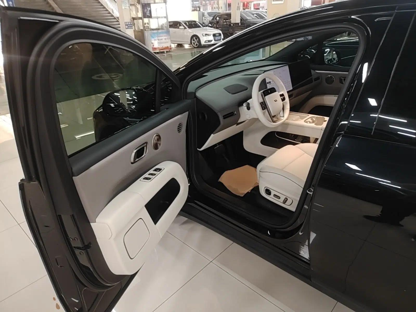Li Auto i6 2025 Model Four-Wheel-Drive Standard Type — миниатюра 18