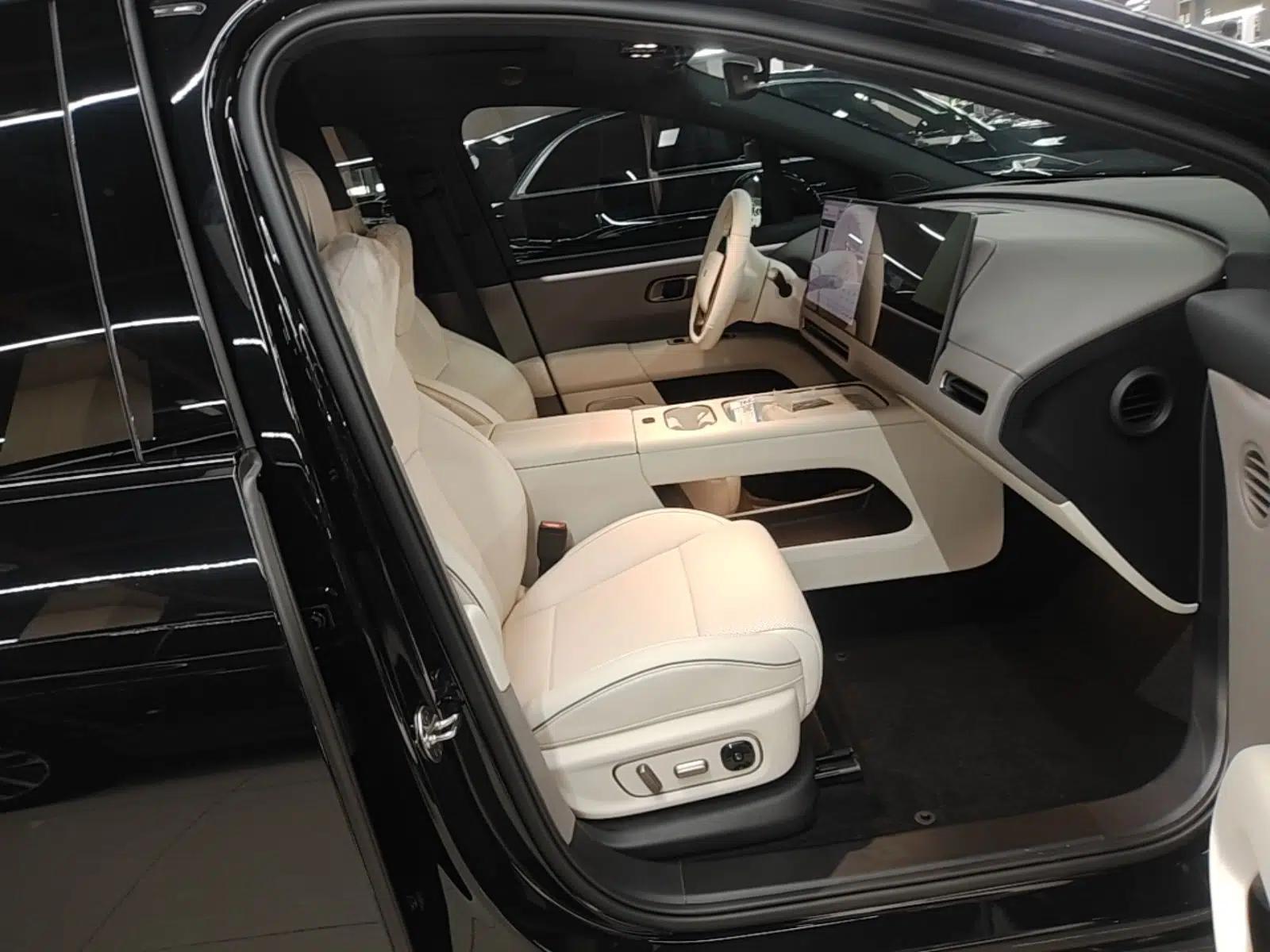 Li Auto i6 2025 Model Four-Wheel-Drive Standard Type — миниатюра 19