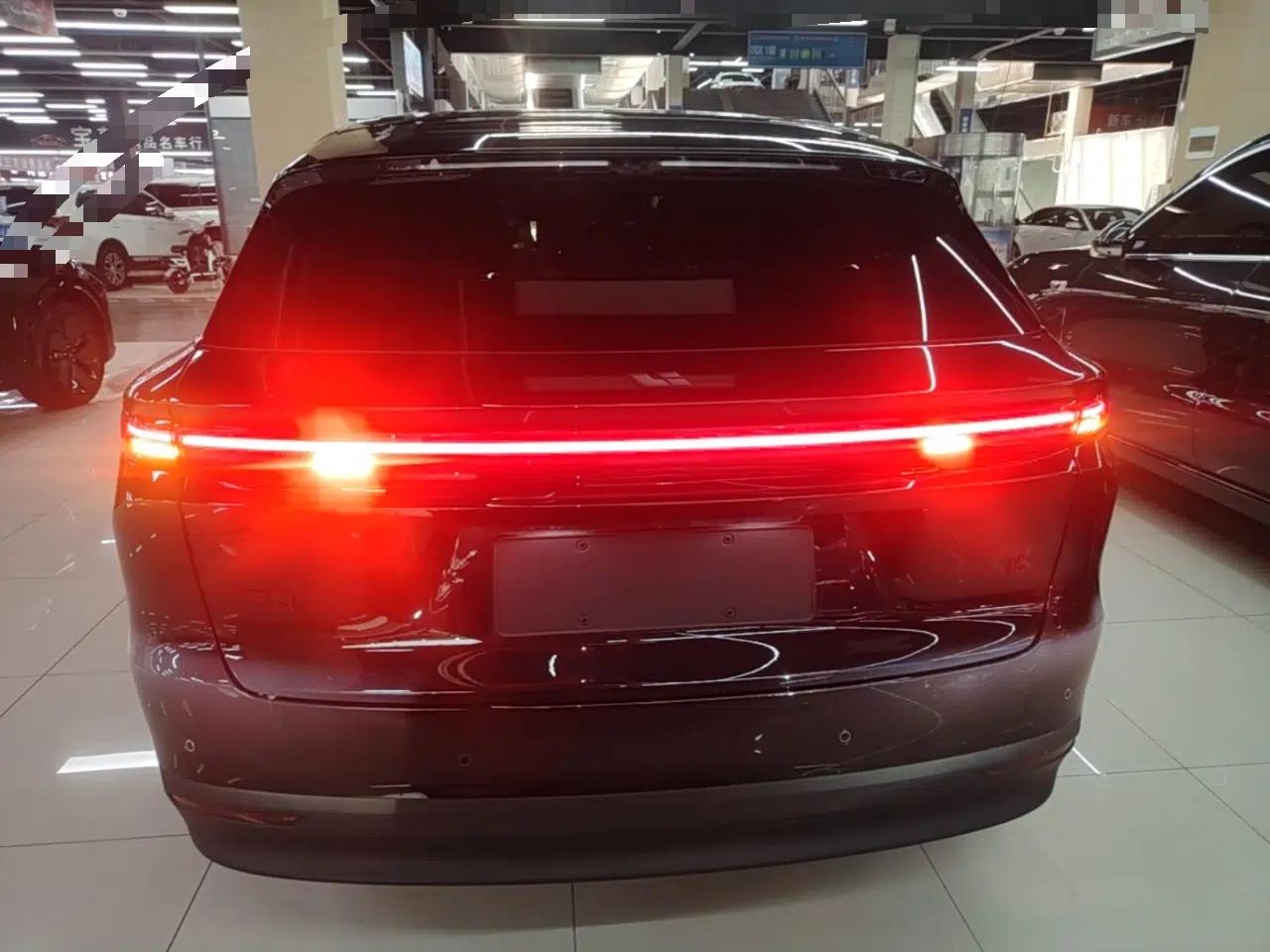 Li Auto i6 2025 Model Four-Wheel-Drive Standard Type — миниатюра 5