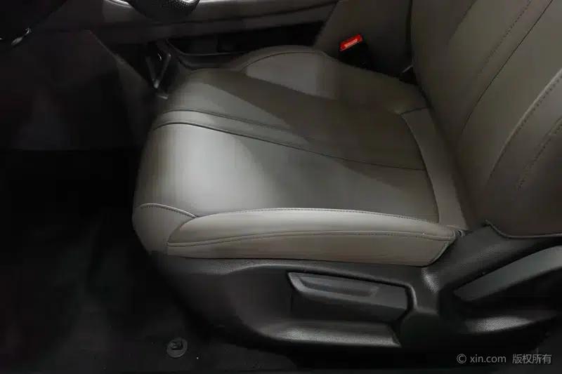 Roewe i6 2026 1.5L Long-Term Edition — миниатюра 18