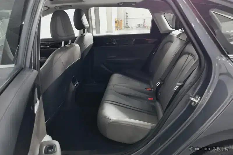 Roewe i6 2026 1.5L Long-Term Edition — миниатюра 19
