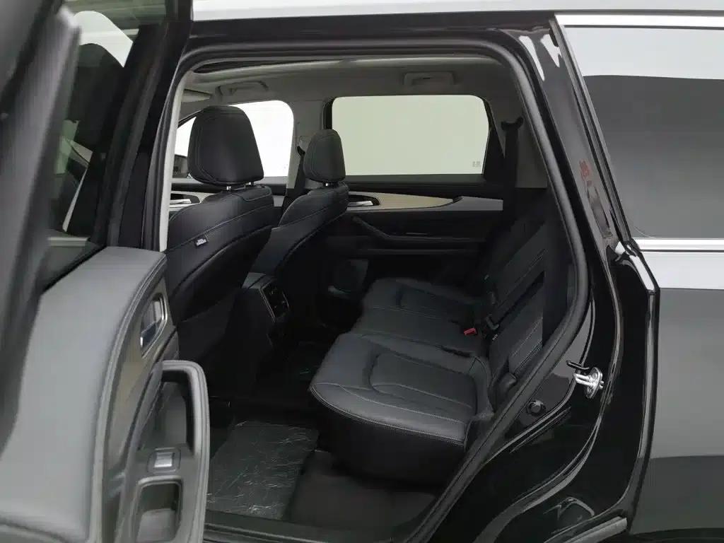 Starlight 2024 Explorer Edition 400T 2WD Starlight 7-Seater — миниатюра 15
