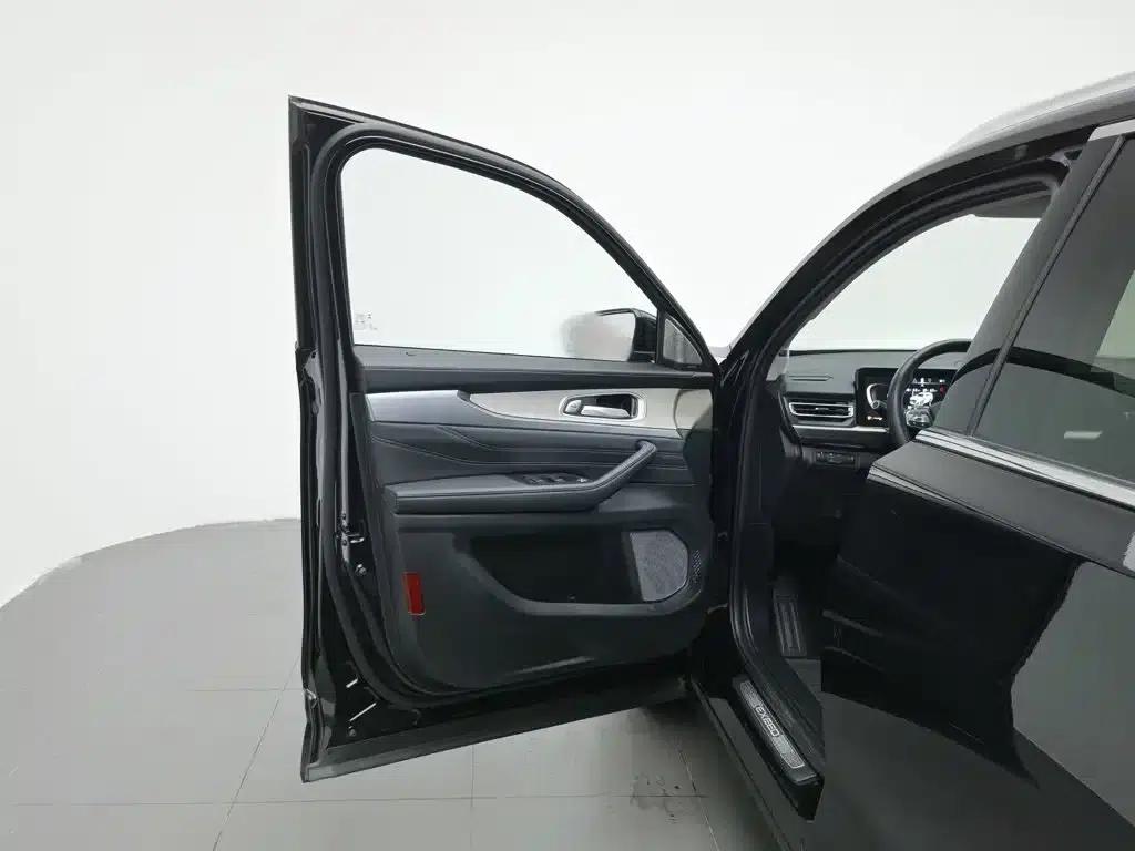 Starlight 2024 Explorer Edition 400T 2WD Starlight 7-Seater — миниатюра 8
