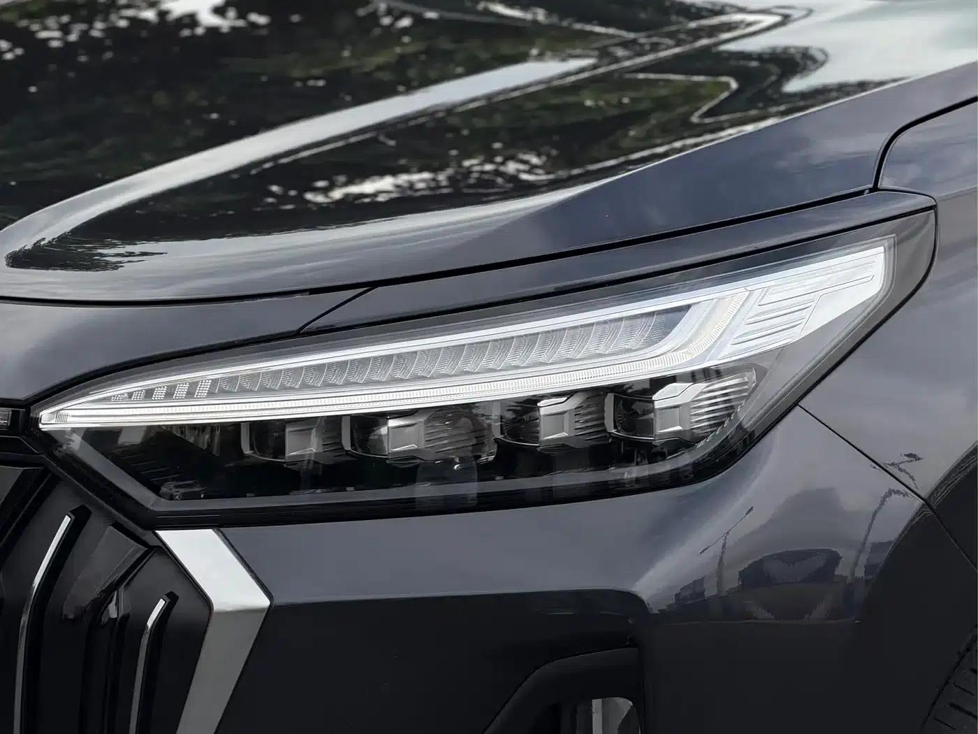 Starlight Moon 2023 400T 4WD Star Edition 7-Seater — миниатюра 23
