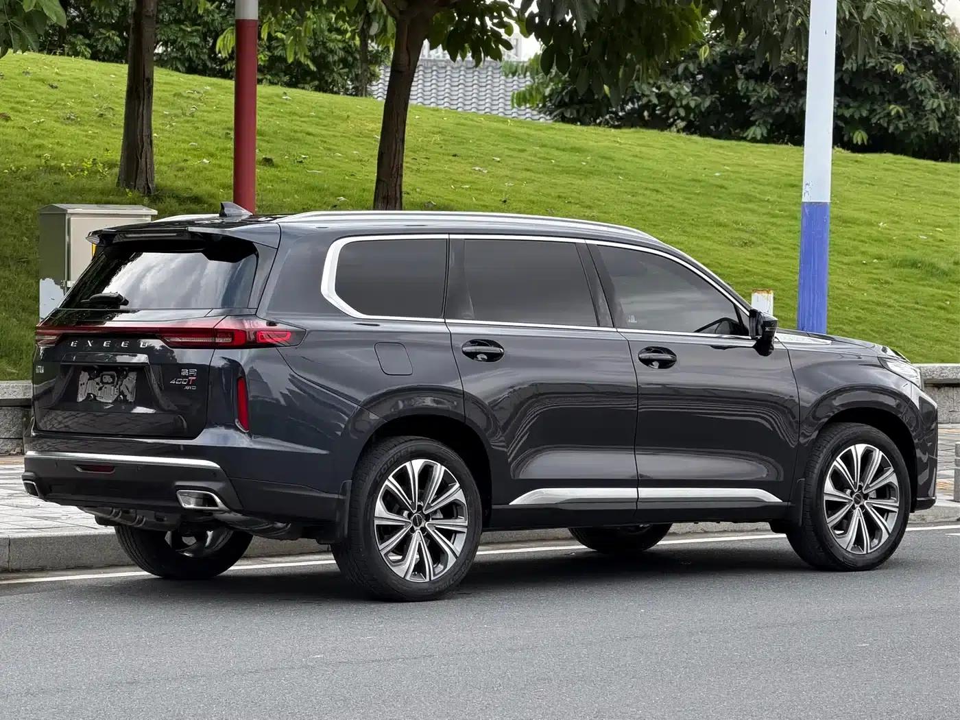 Starlight Moon 2023 400T 4WD Star Edition 7-Seater — миниатюра 4