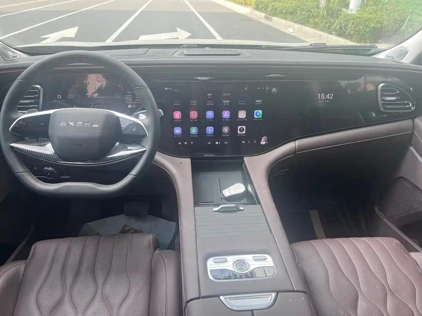 Starlight Moon 2025 400T 4WD Star Edition 7-Seater — миниатюра 6