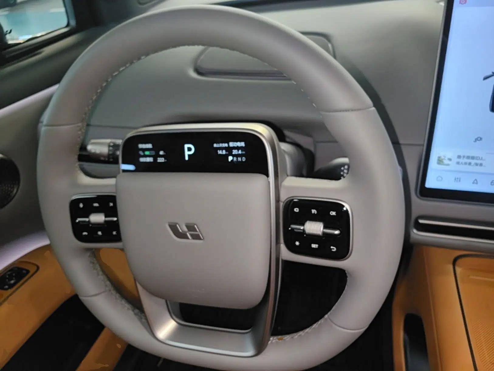 Li Auto i8 2025 Model Standard Version — миниатюра 13