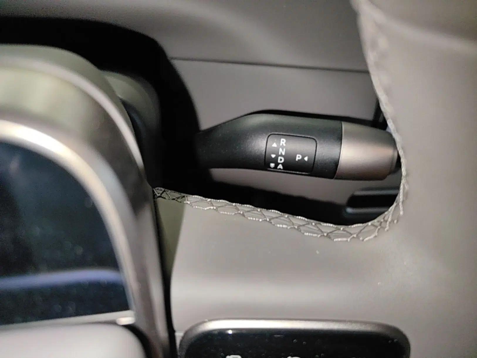 Li Auto i8 2025 Model Standard Version — миниатюра 16