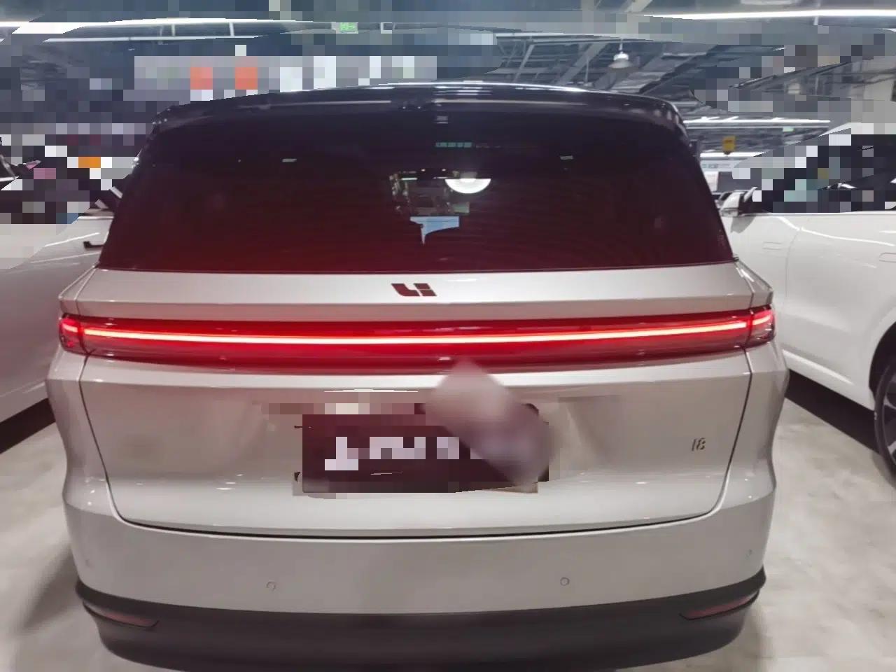 Li Auto i8 2025 Model Standard Version — миниатюра 5