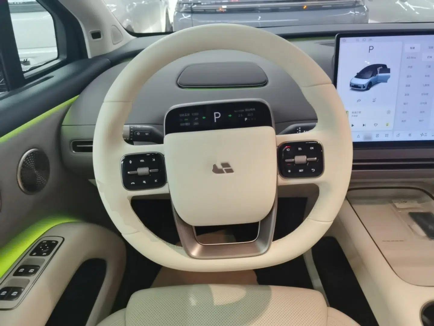 Li Auto i8 2025 Model Standard Version — миниатюра 13