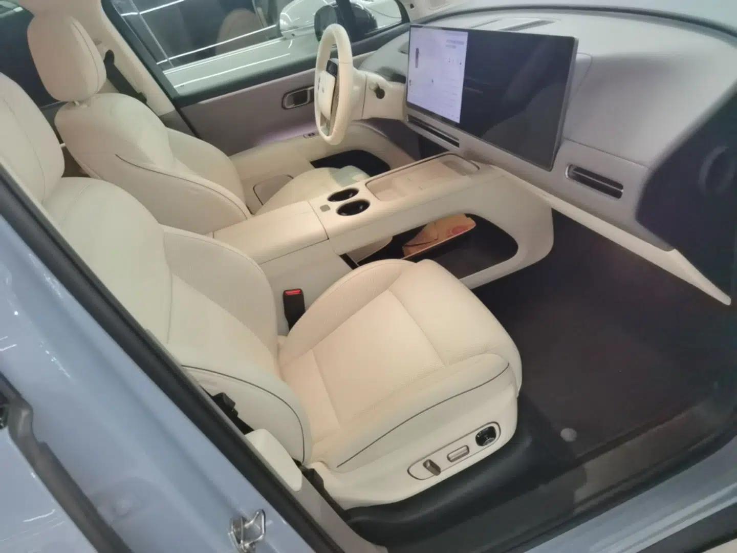 Li Auto i8 2025 Model Standard Version — миниатюра 19