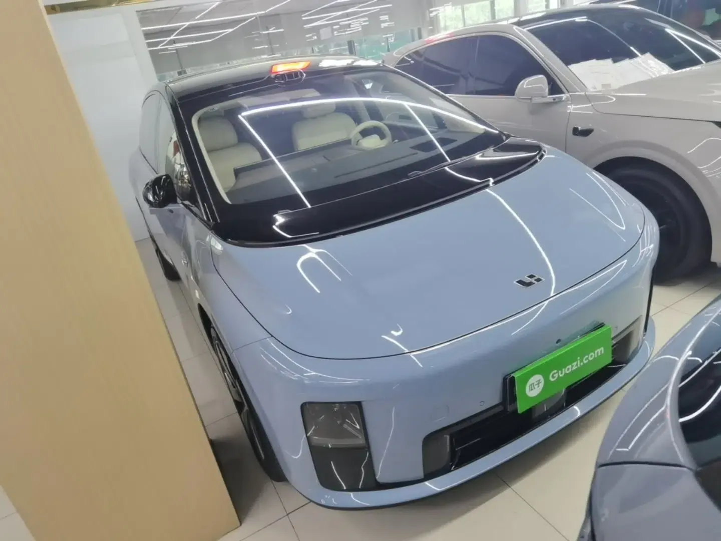 Li Auto i8 2025 Model Standard Version — миниатюра 3