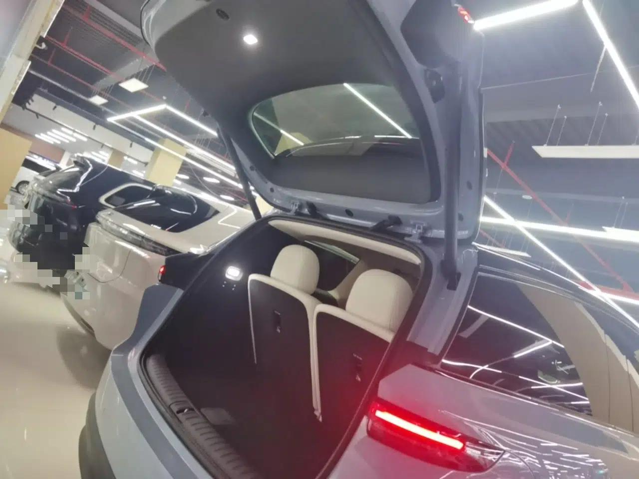 Li Auto i8 2025 Model Standard Version — миниатюра 22