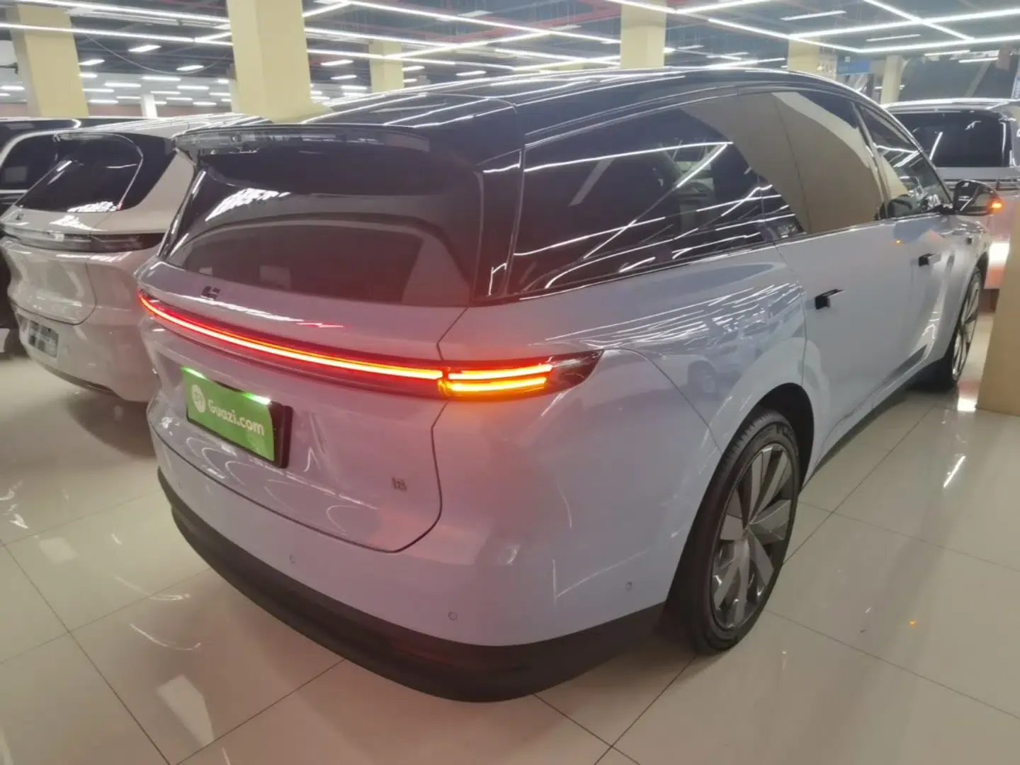 Li Auto i8 2025 Model Standard Version — миниатюра 5