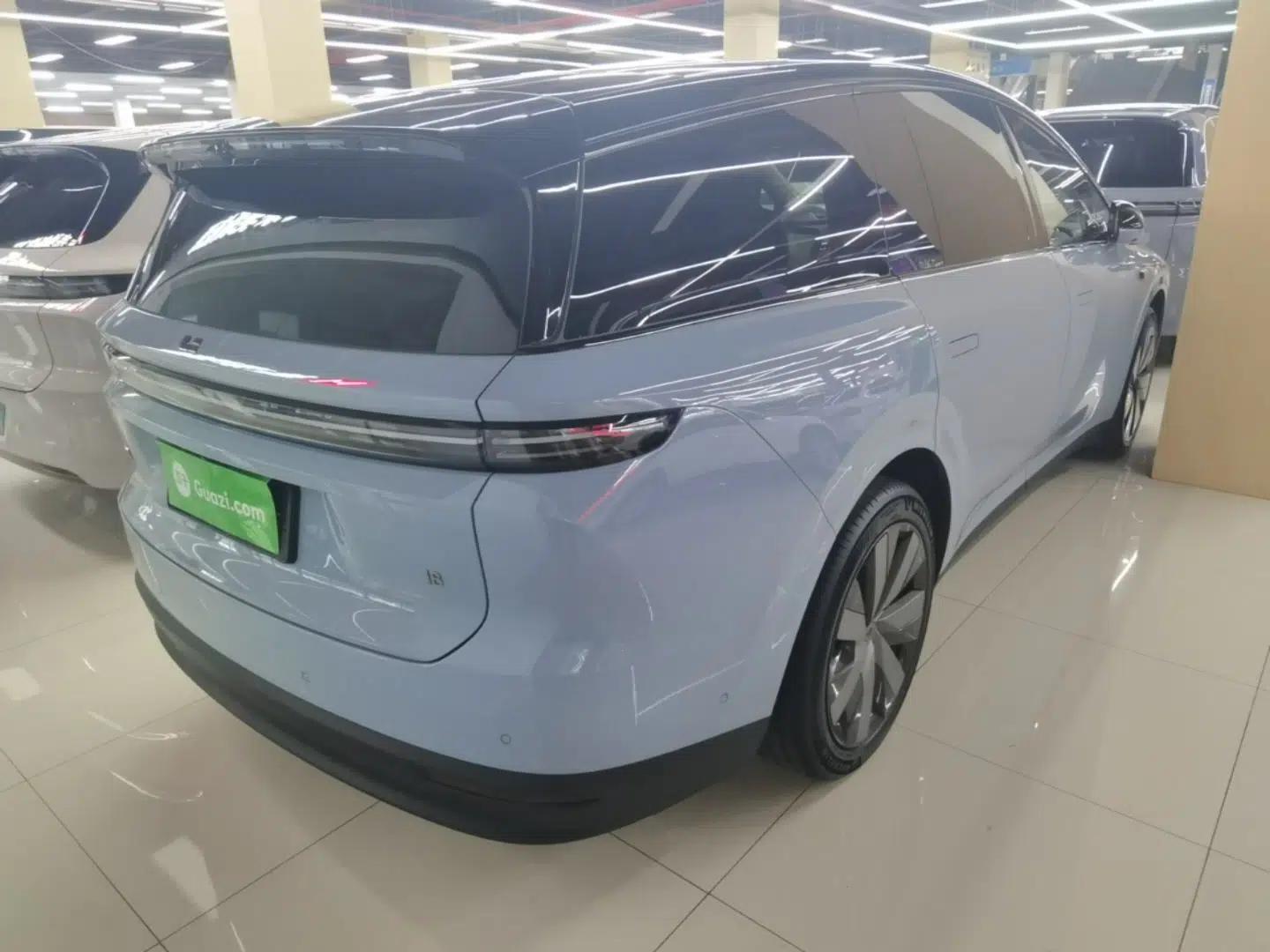Li Auto i8 2025 Model Standard Version — миниатюра 6