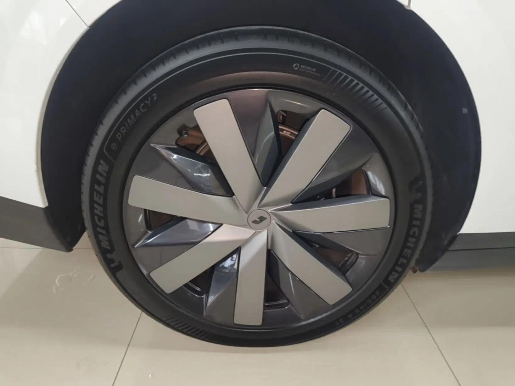 Li Auto i8 2025 Model Standard Version — миниатюра 11