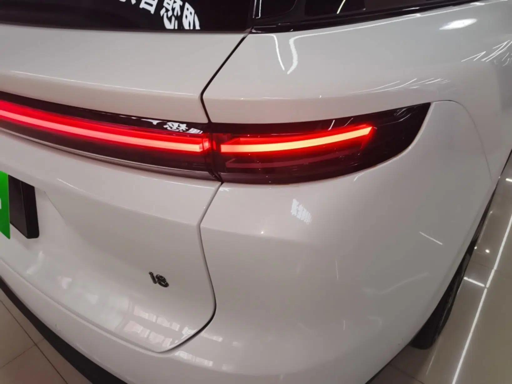 Li Auto i8 2025 Model Standard Version — миниатюра 9