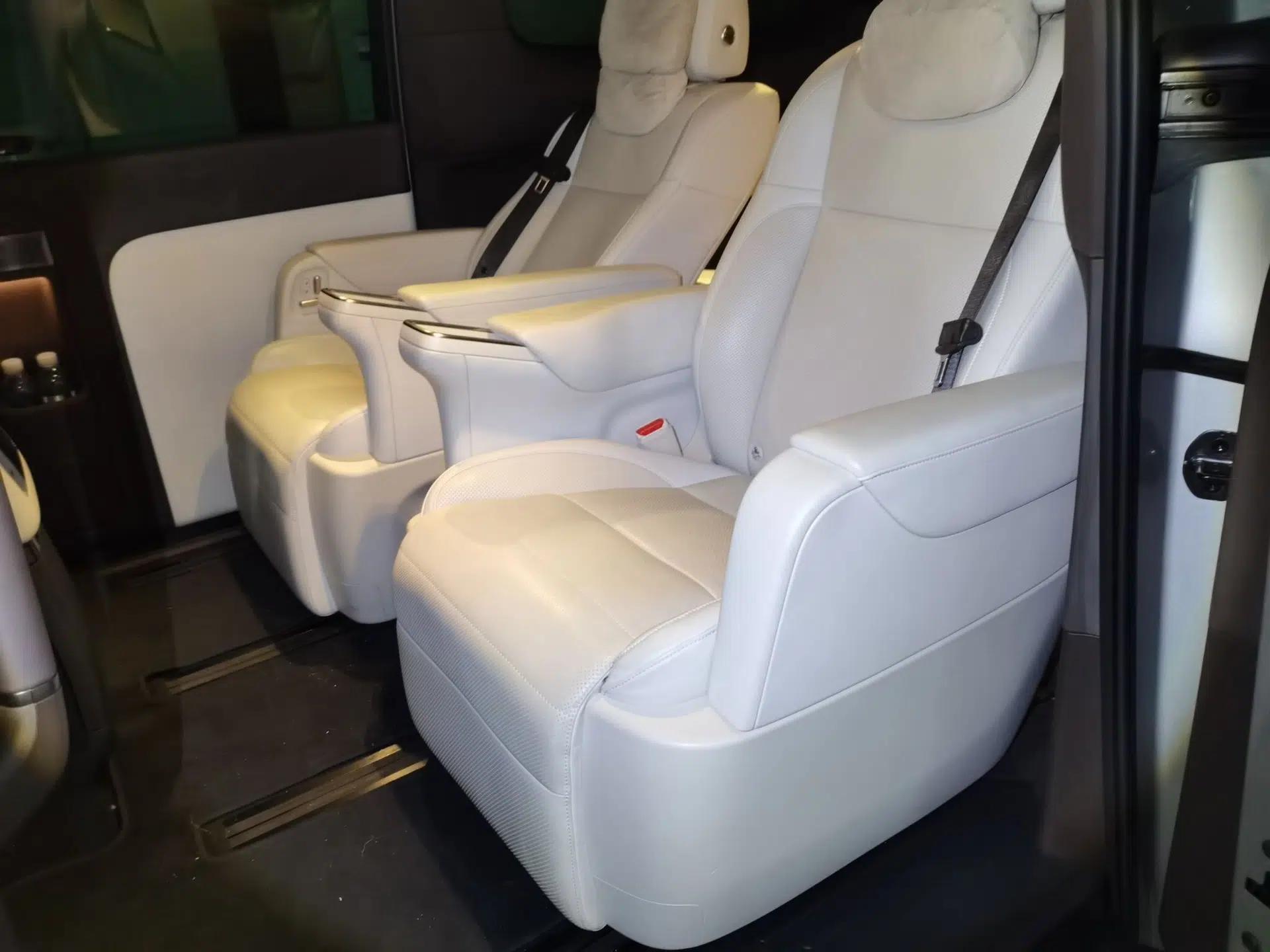 Li Auto MEGA 2024 Ultra Model — миниатюра 17