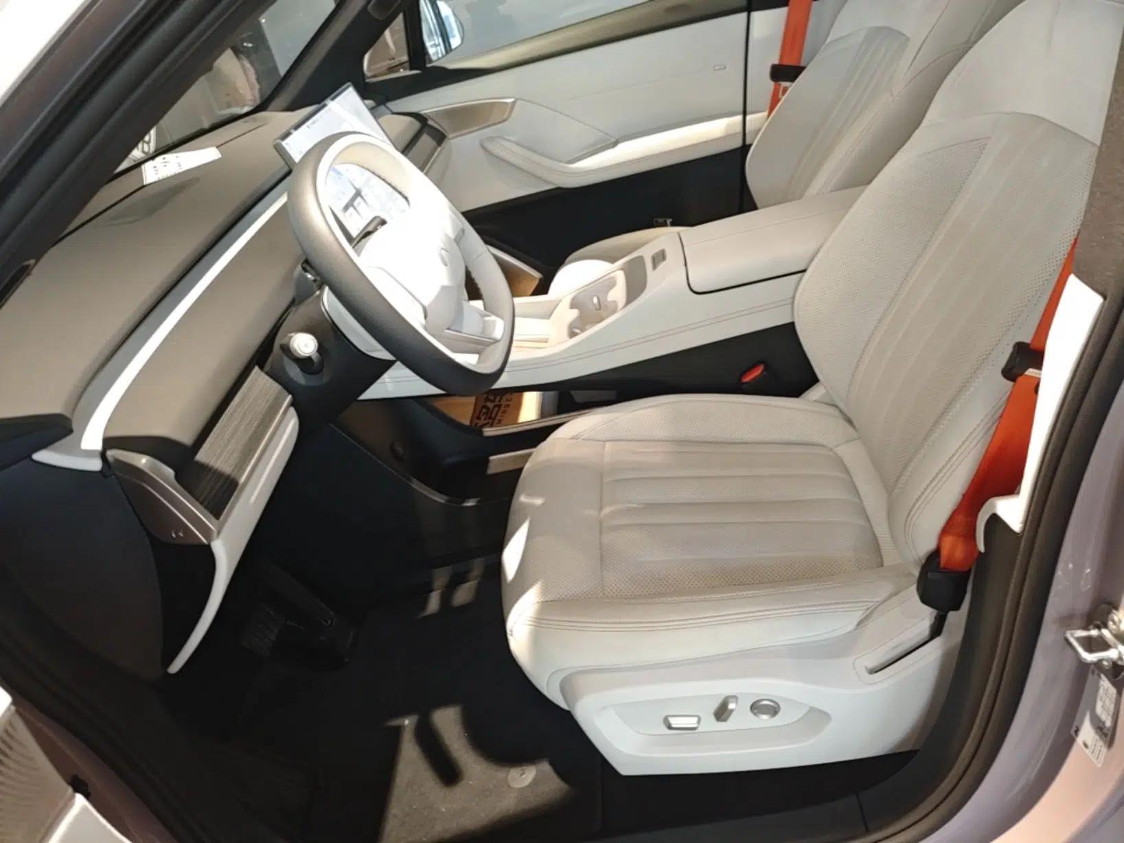 ONVO L60 2024 60 kWh Rear-Drive Version — миниатюра 17