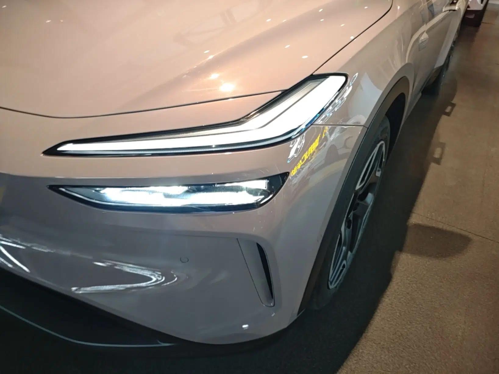 ONVO L60 2024 60 kWh Rear-Drive Version — миниатюра 8