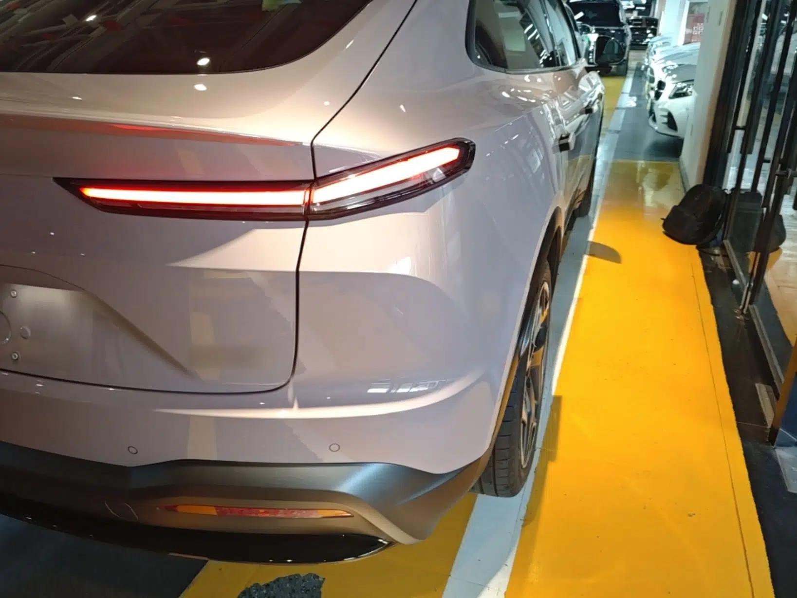 ONVO L60 2024 60 kWh Rear-Drive Version — миниатюра 9