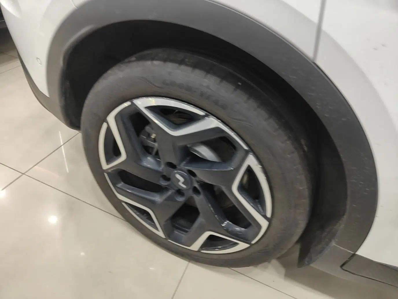 ONVO L60 2025 Model—60 kWh All-Wheel-Drive Version — миниатюра 11