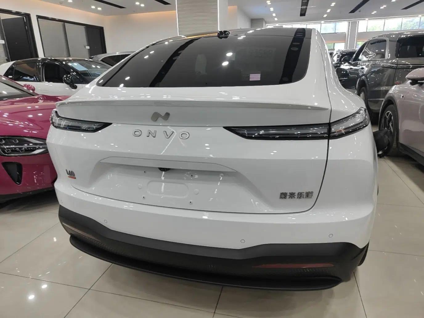 ONVO L60 2025 Model—60 kWh All-Wheel-Drive Version — миниатюра 5