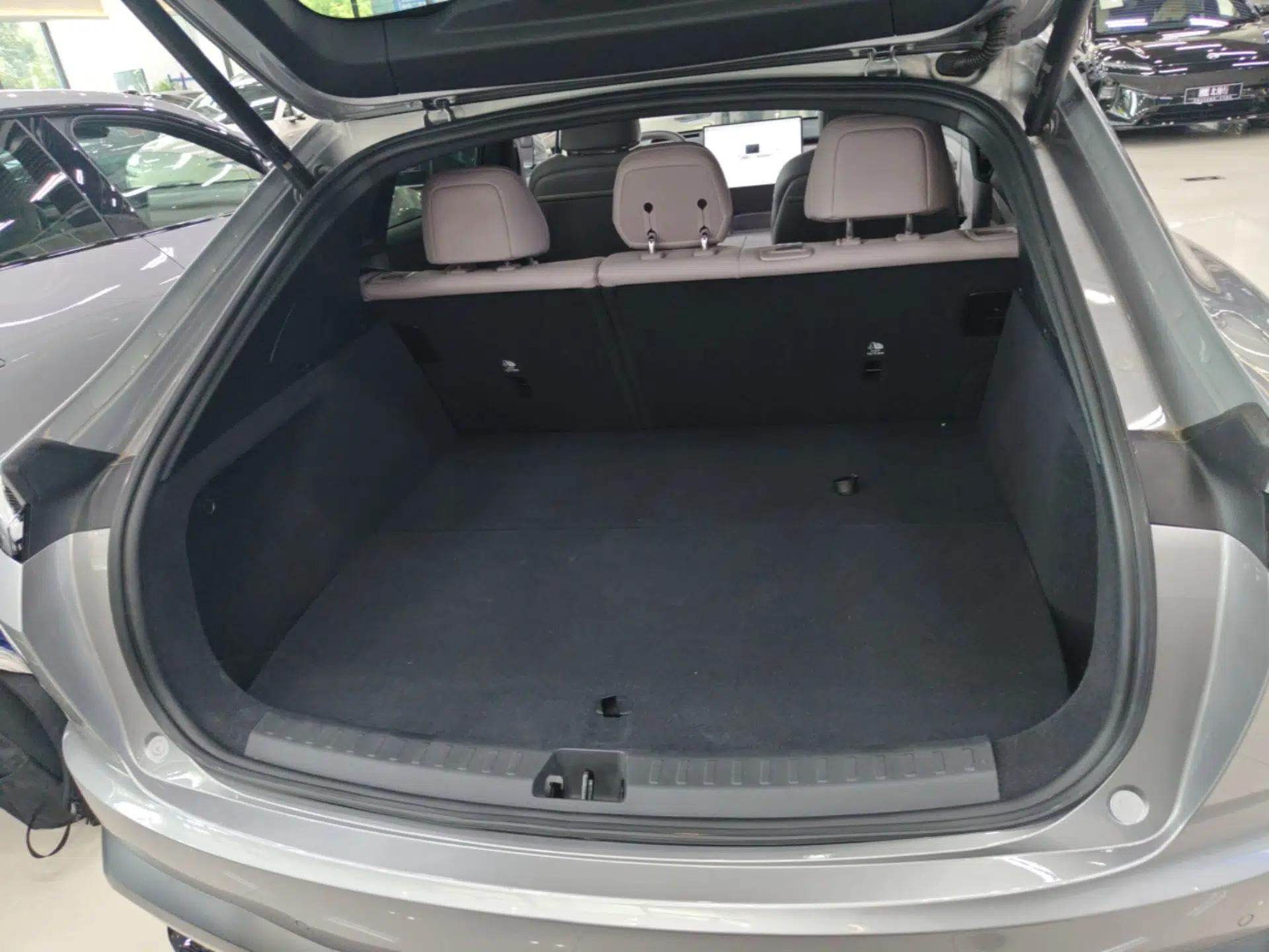 ONVO L60 2024 60 kWh Rear-Drive Version — миниатюра 22