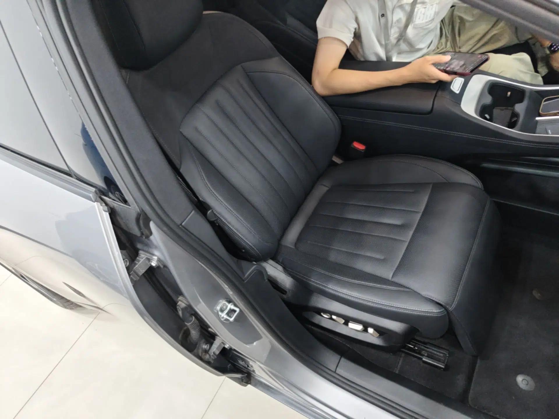 ONVO L60 2024 60 kWh Rear-Drive Version — миниатюра 19