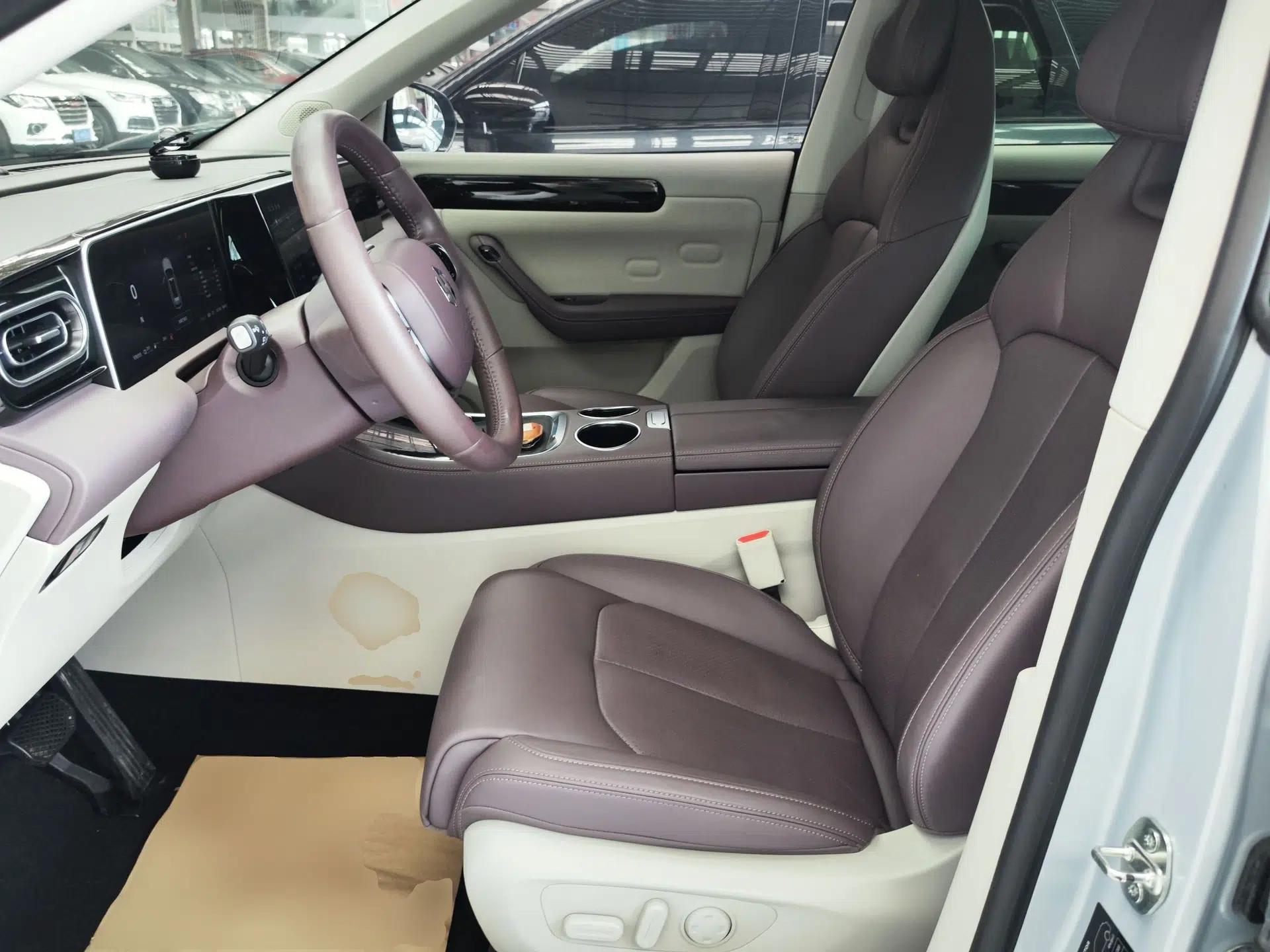Leapmotor C11 2023 Range-Extended 300 Comfort Edition — миниатюра 17