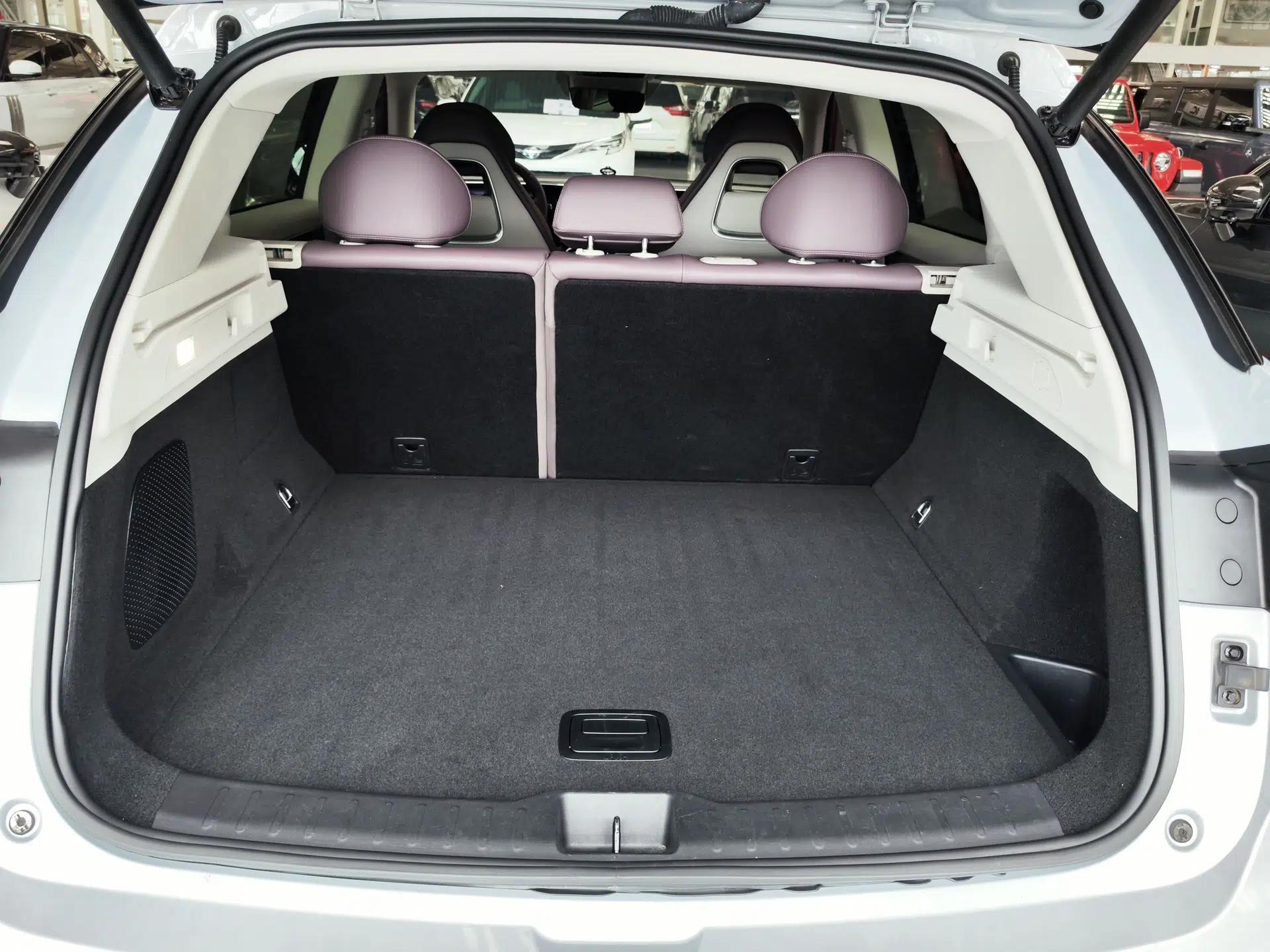 Leapmotor C11 2023 Range-Extended 300 Comfort Edition — миниатюра 22