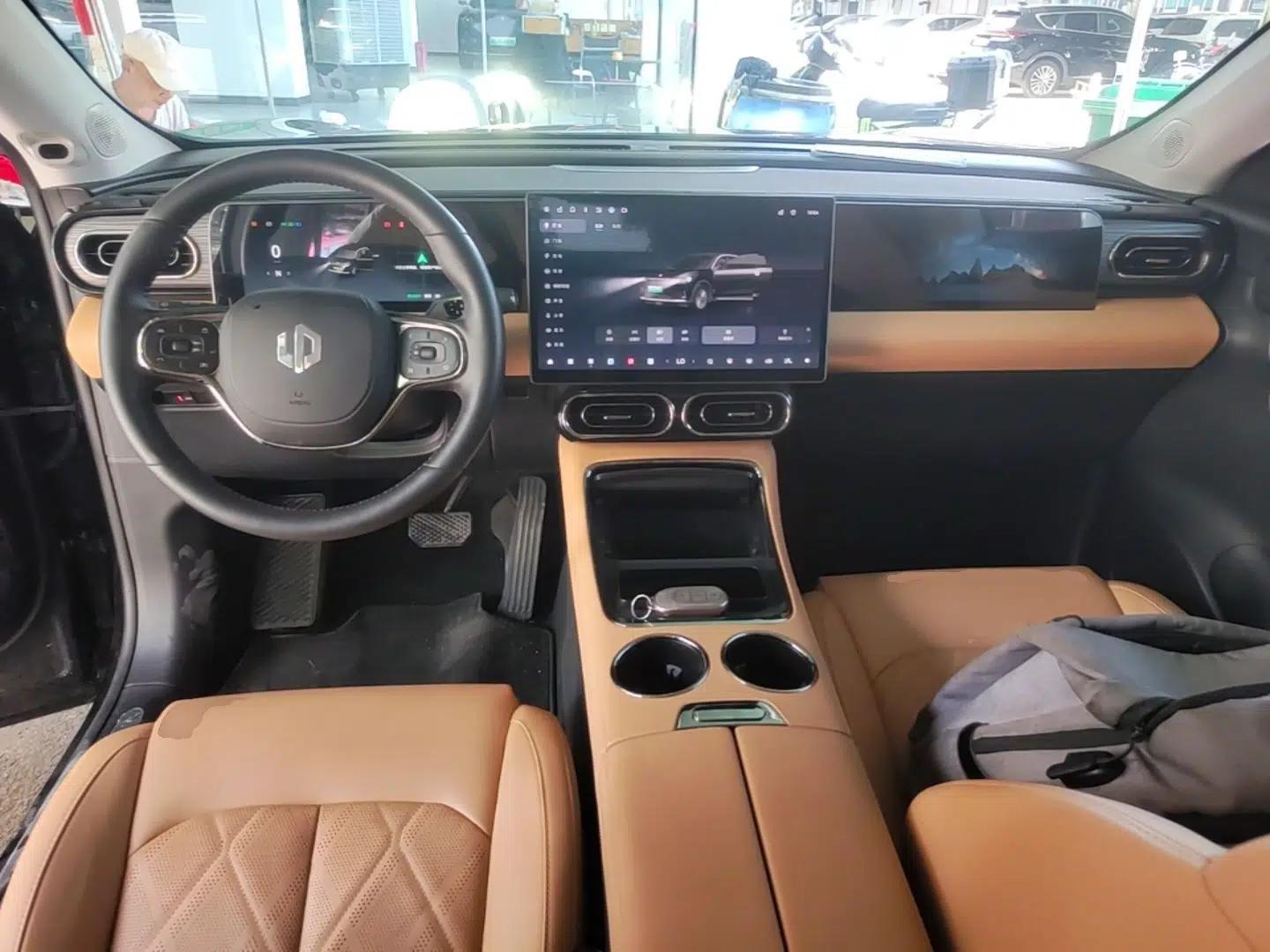 Leapmotor C11 2024 All-Electric 580 Luxury Edition — миниатюра 12