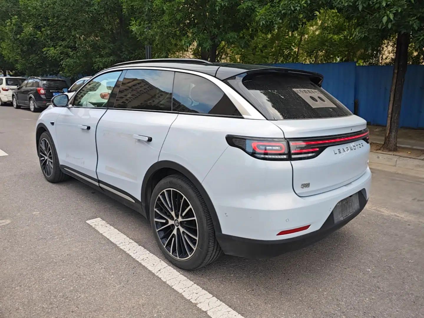 Leapmotor C11 2026 All-Electric 640 LiDAR Prestige Edition — миниатюра 4