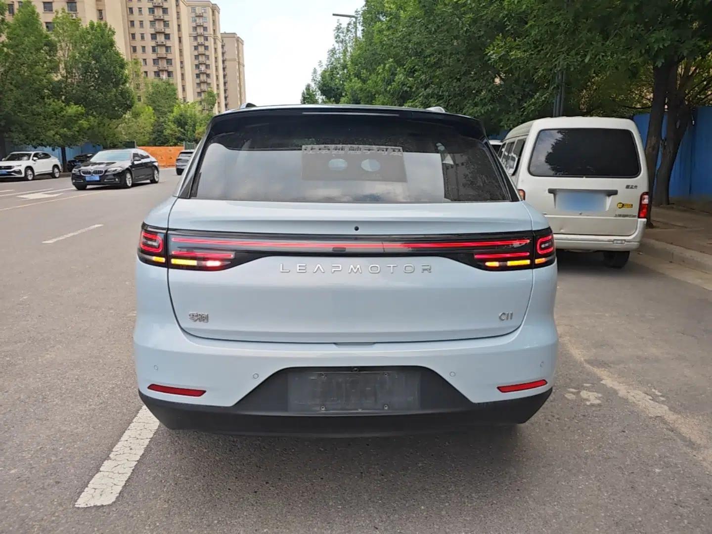 Leapmotor C11 2026 All-Electric 640 LiDAR Prestige Edition — миниатюра 5