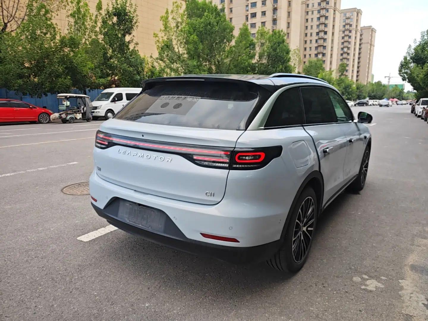 Leapmotor C11 2026 All-Electric 640 LiDAR Prestige Edition — миниатюра 6