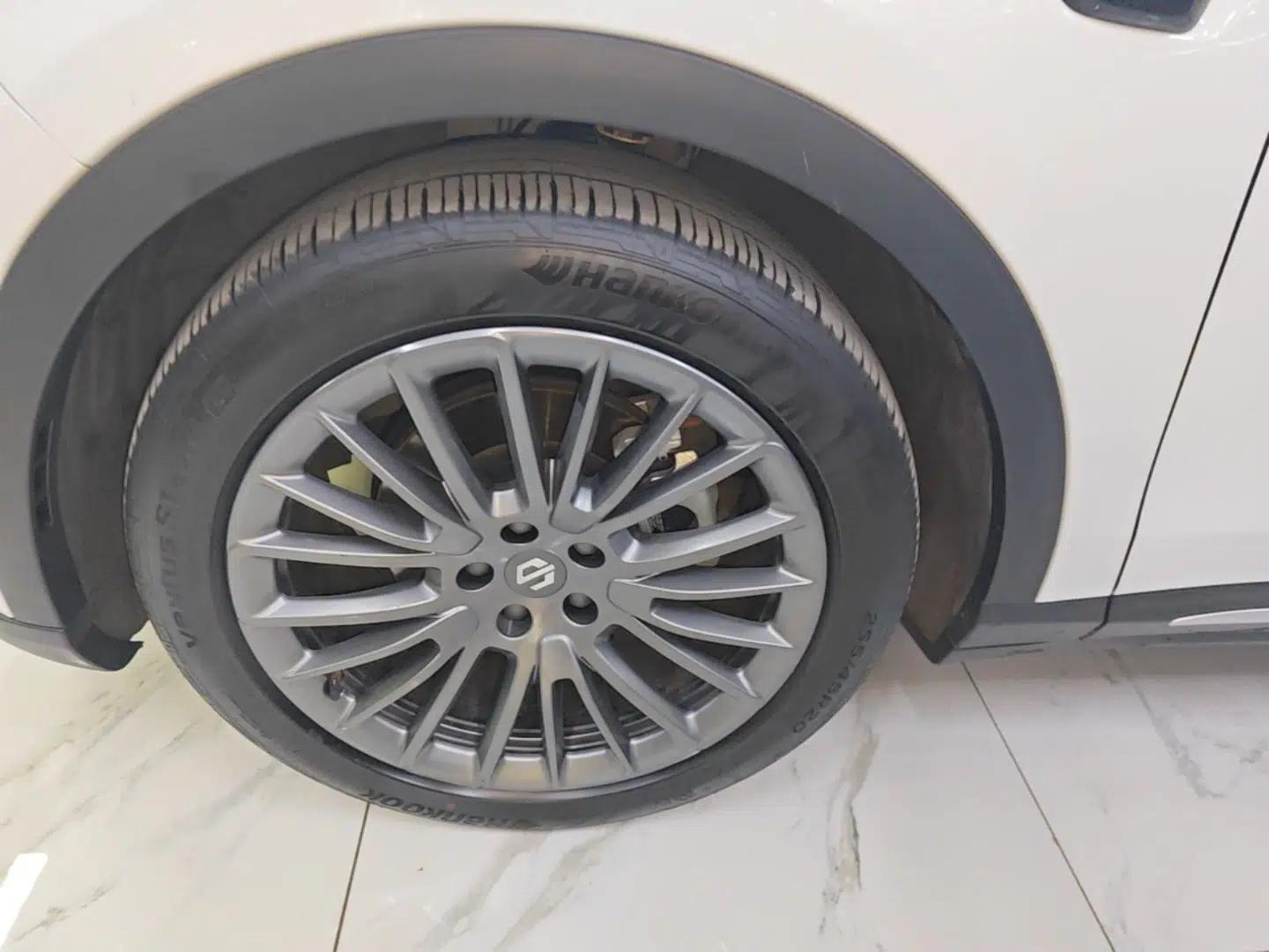 Leapmotor C11 2024 All-Electric 580 Luxury Edition — миниатюра 10