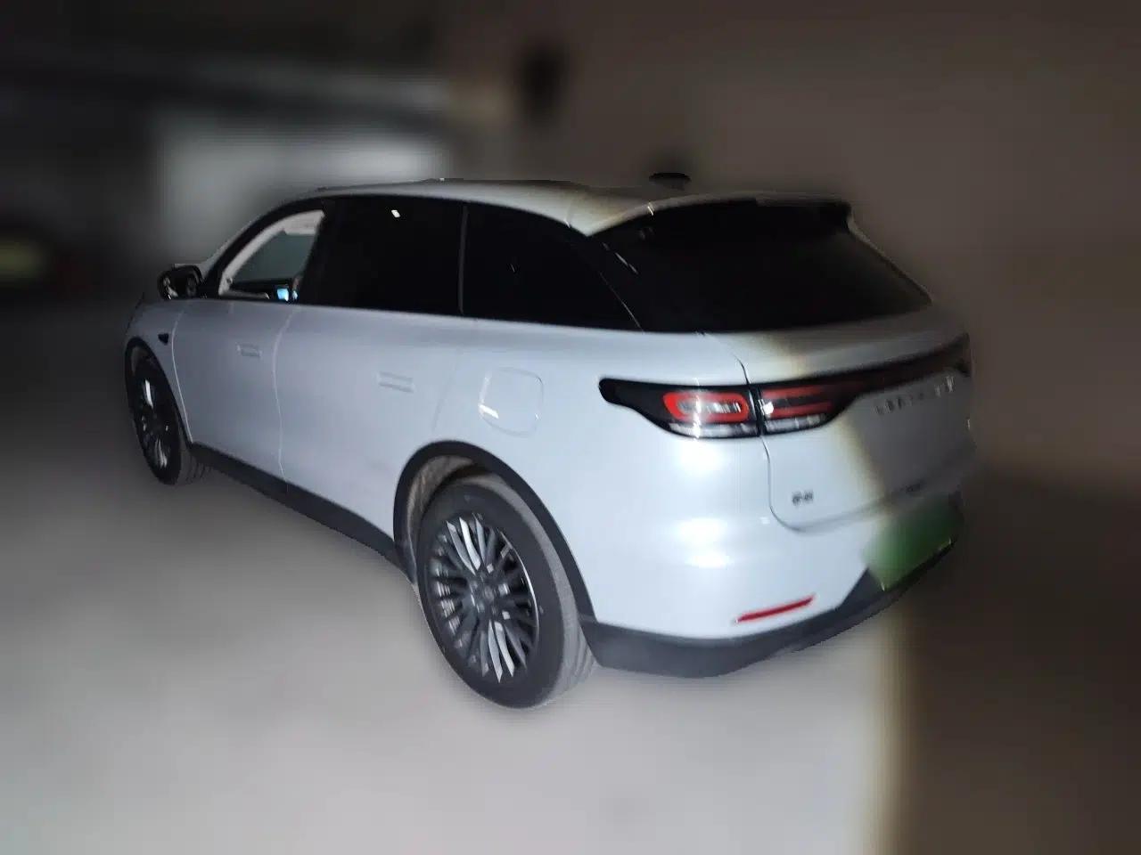 Leapmotor C11 2023 Range-Extended 200 Comfort Edition — миниатюра 4