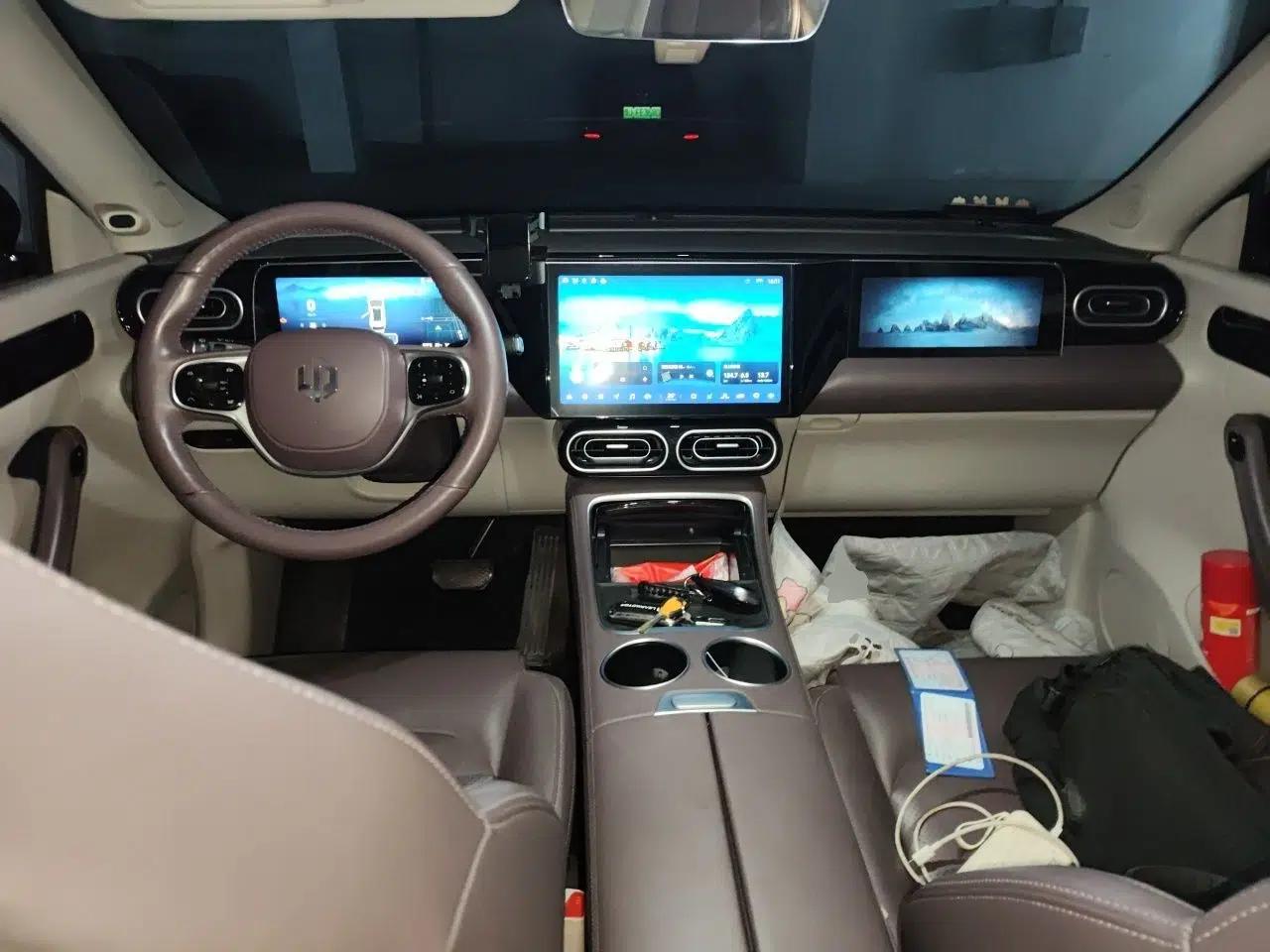 Leapmotor C11 2023 Range-Extended 200 Comfort Edition — миниатюра 9