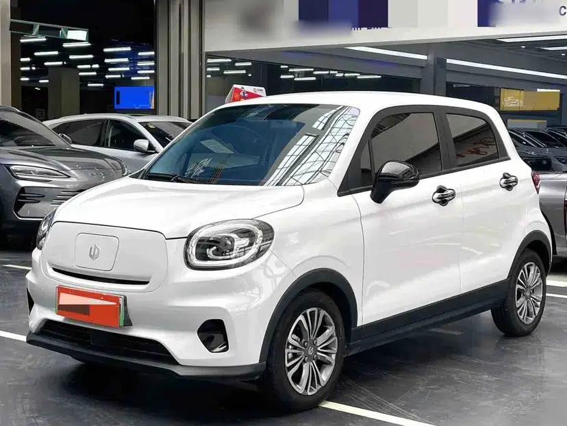 Leapmotor T03 2022 Glazed Edition — миниатюра 1