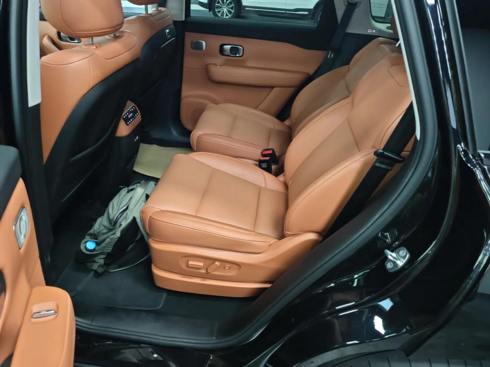 Leapmotor C16 2026 Extended-Range 280 LiDAR Zhizun Edition 6 Seats — миниатюра 20