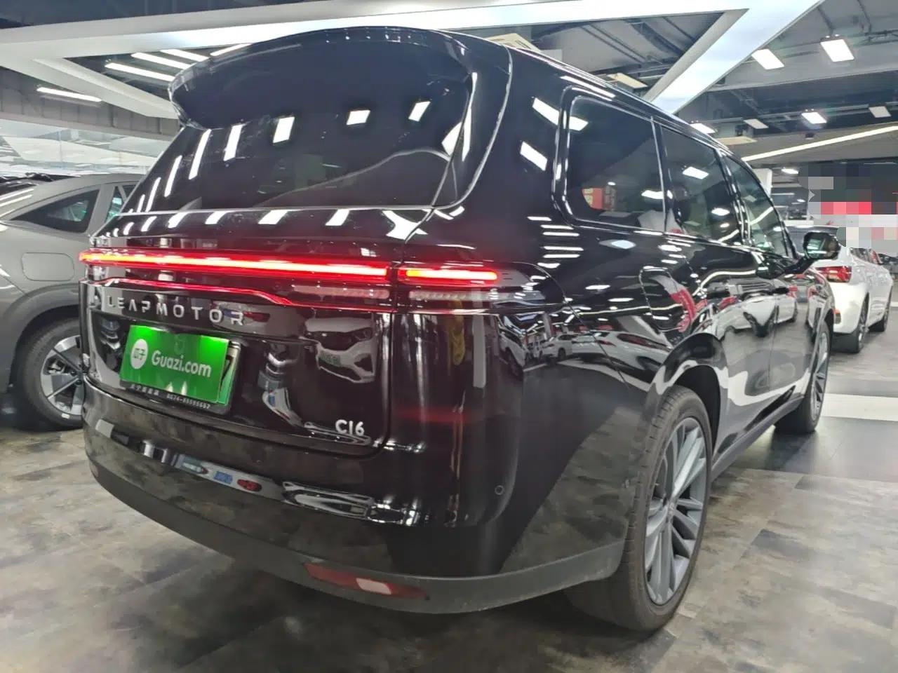 Leapmotor C16 2026 Extended-Range 280 LiDAR Zhizun Edition 6 Seats — миниатюра 6