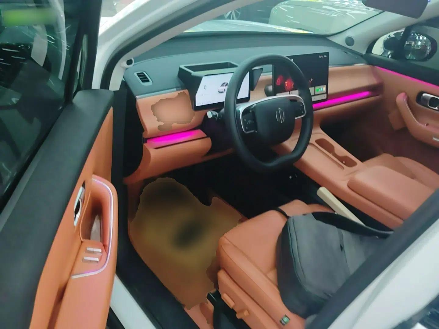 Leapmotor C16 2024 Range-Extended 200 Luxury Edition — миниатюра 18