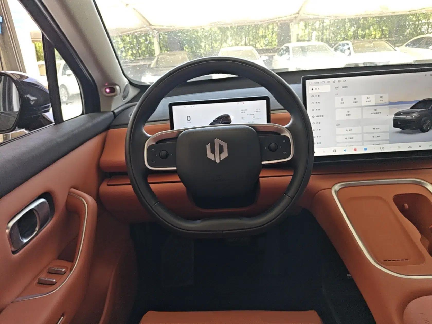 Leapmotor C16 2026 Extended-Range 280 LiDAR Zhizun Edition 6 Seats — миниатюра 13