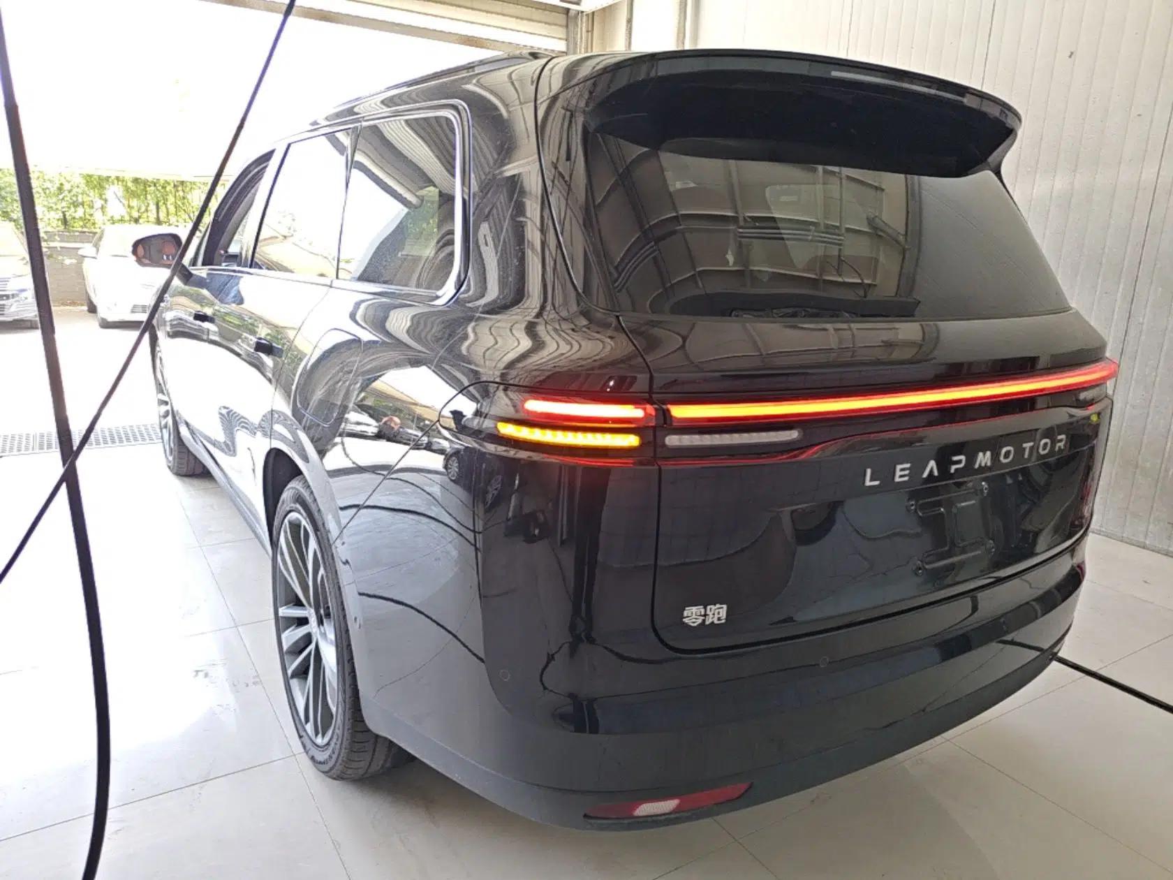 Leapmotor C16 2026 Extended-Range 280 LiDAR Zhizun Edition 6 Seats — миниатюра 4