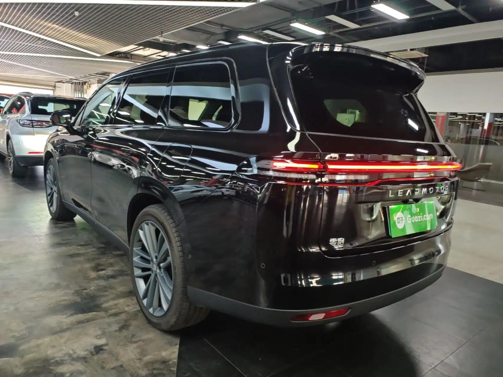 Leapmotor C16 2026 Extended-Range 280 LiDAR Zhizun Edition 6 Seats — миниатюра 13