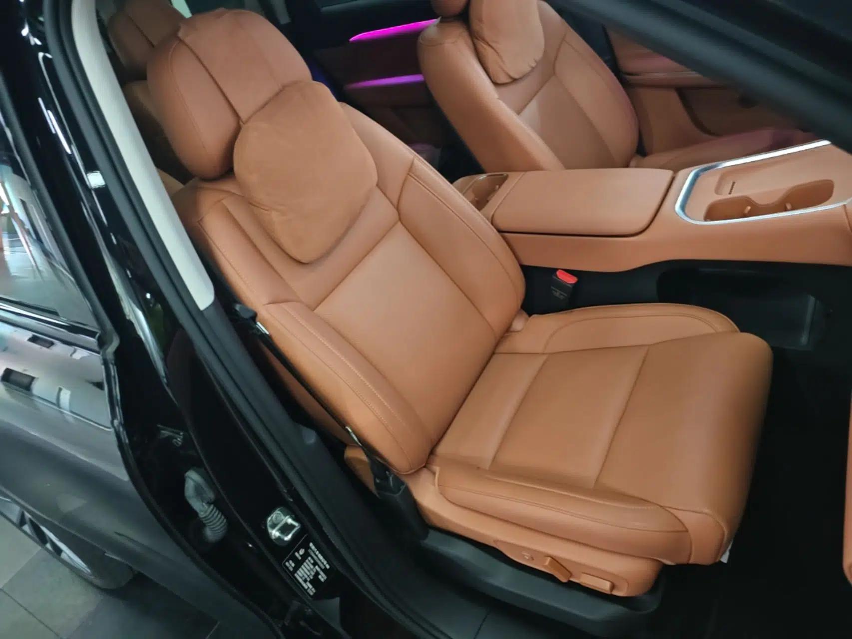 Leapmotor C16 2026 Extended-Range 280 LiDAR Zhizun Edition 6 Seats — миниатюра 24