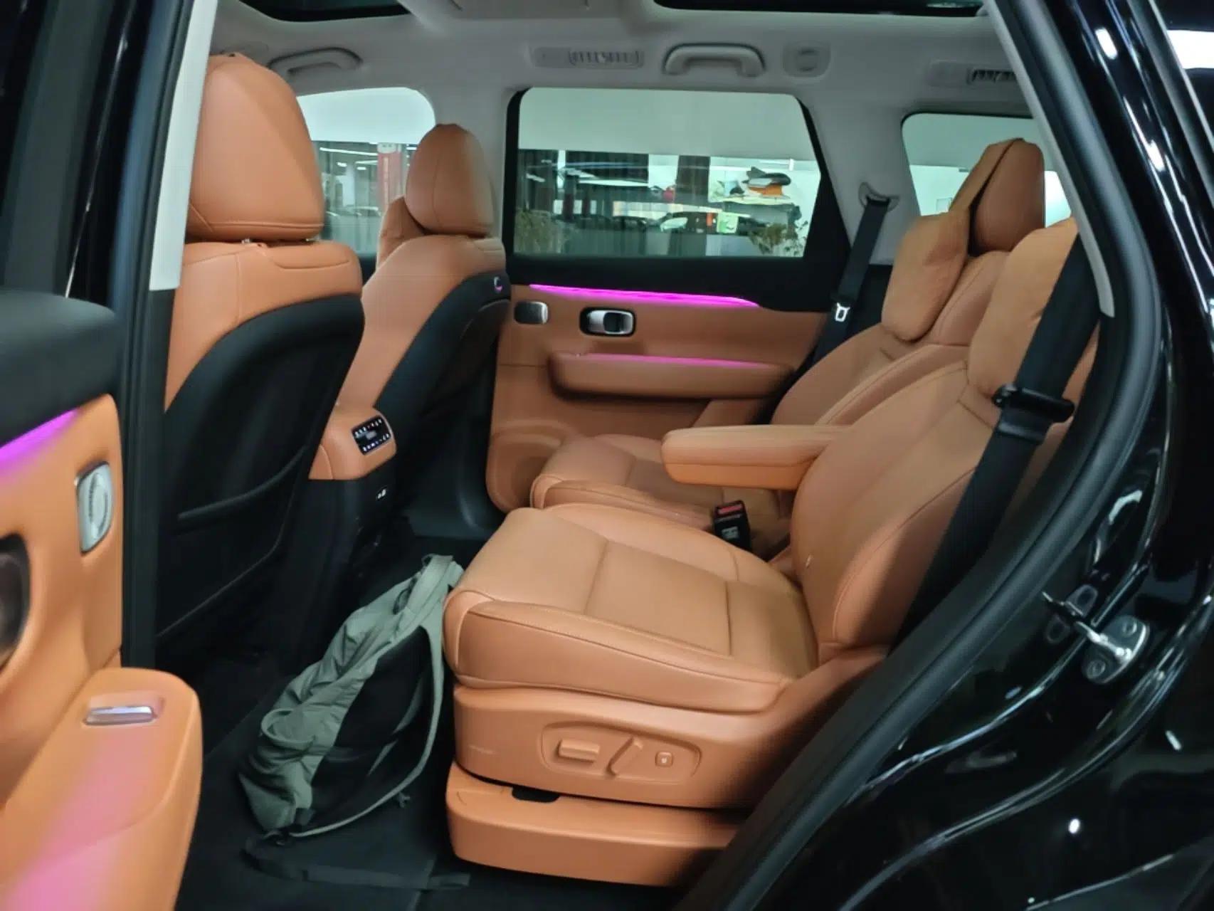 Leapmotor C16 2026 Extended-Range 280 LiDAR Zhizun Edition 6 Seats — миниатюра 25