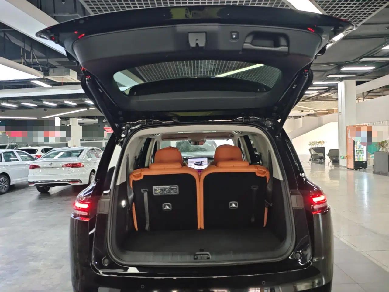 Leapmotor C16 2026 Extended-Range 280 LiDAR Zhizun Edition 6 Seats — миниатюра 27