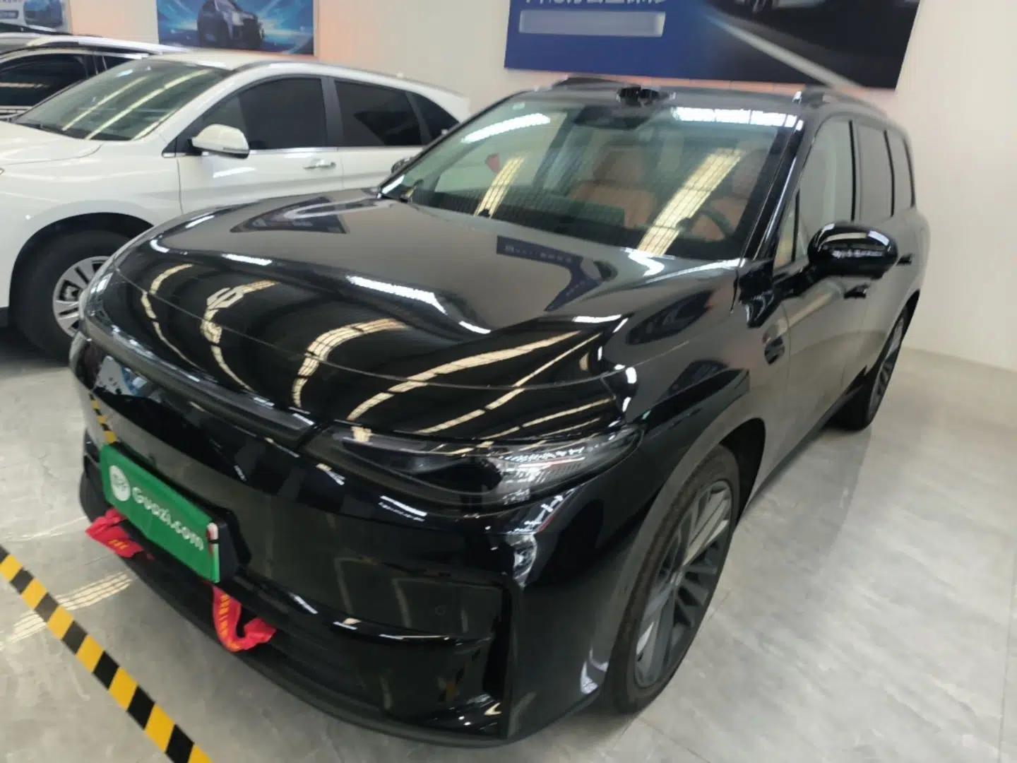 Leapmotor C16 2026 Extended-Range 280 LiDAR Zhizun Edition 6 Seats — миниатюра 1