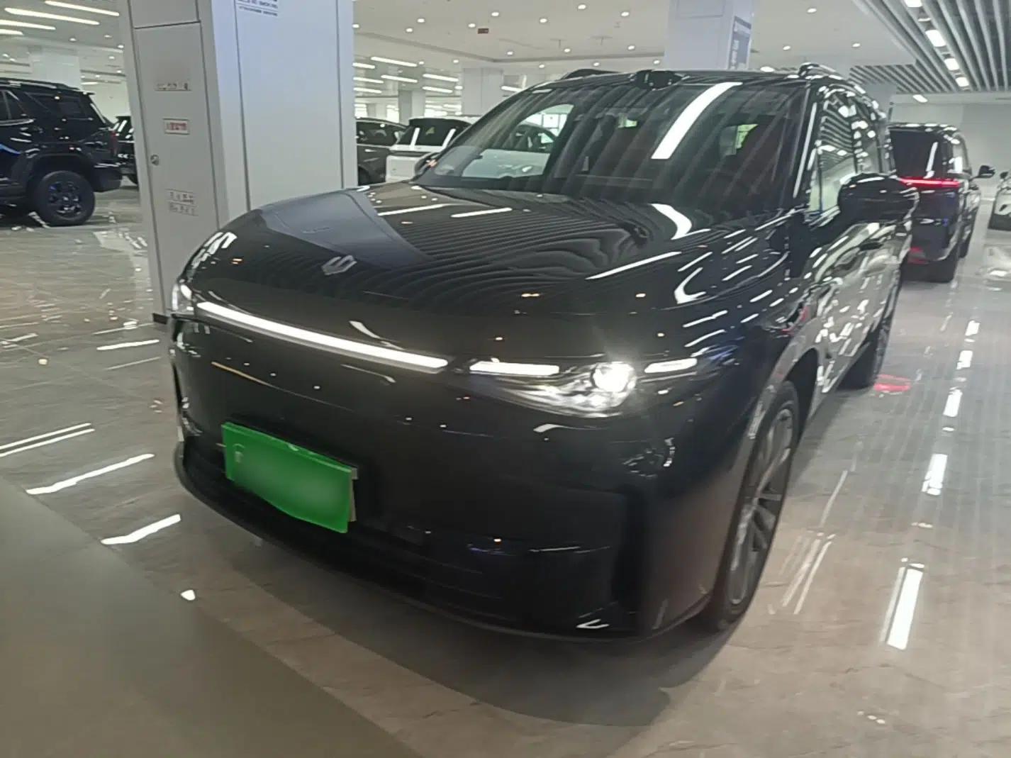Leapmotor C16 2026 Extended-Range 280 LiDAR Zhizun Edition 6 Seats — миниатюра 1